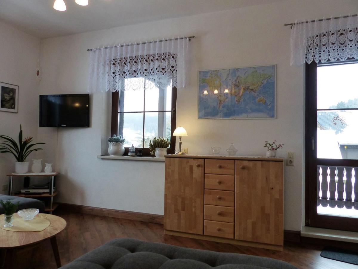 Cozy Apartment In Ore Mountains With Balcony Breitenbrunn  Habitación foto