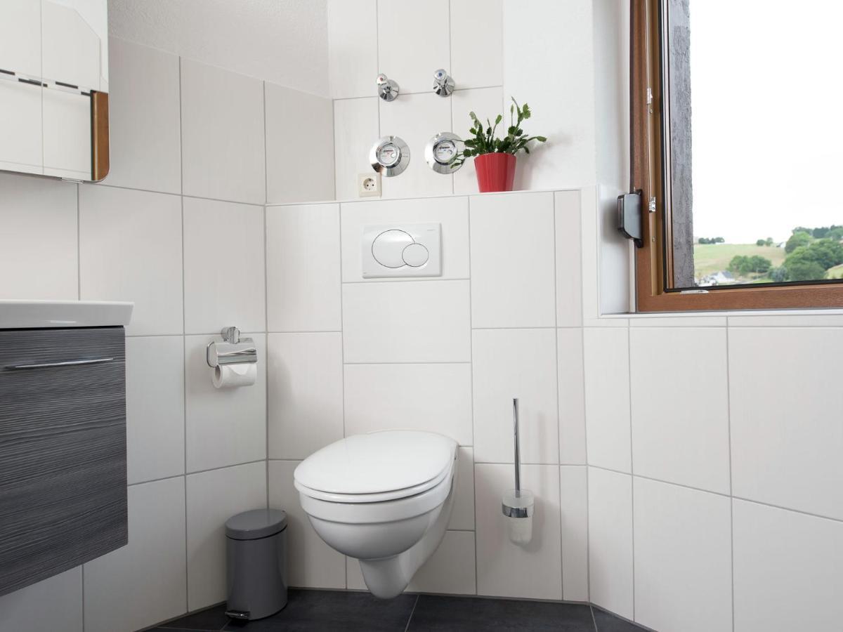 Cozy Apartment In Ore Mountains With Balcony Breitenbrunn  Habitación foto