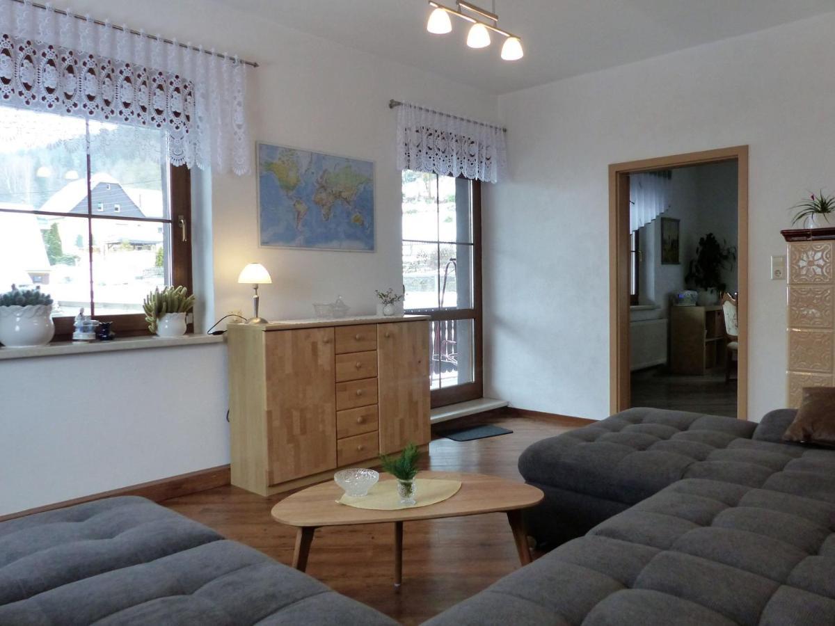 Cozy Apartment In Ore Mountains With Balcony Breitenbrunn  Habitación foto