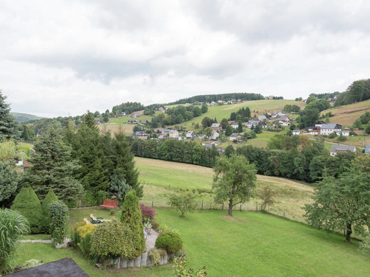 Cozy Apartment In Ore Mountains With Balcony Breitenbrunn  Habitación foto